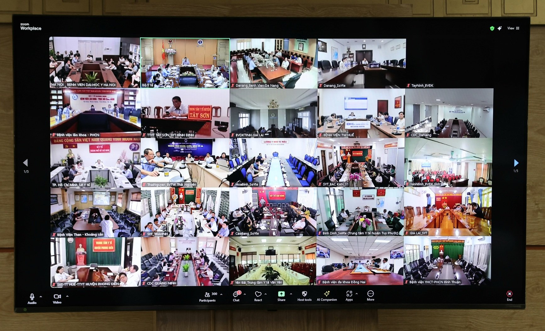 Các địa phương dự họp trực tuyến.