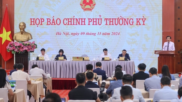 Kinh tế 10 tháng tiếp tục đà tăng trưởng tích cực