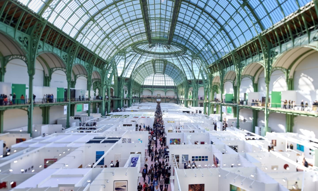 Khung cảnh hội chợ Art Basel Paris. Ảnh: France24