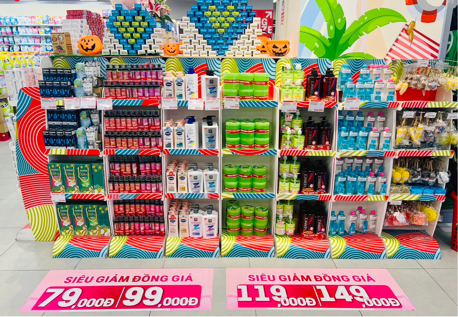 C&aacute;c doanh nghiệp sản xuất, ph&acirc;n phối đ&atilde; triển khai h&agrave;ng loạt chương tr&igrave;nh khuyến mại nhằm k&iacute;ch cầu ti&ecirc;u d&ugrave;ng.