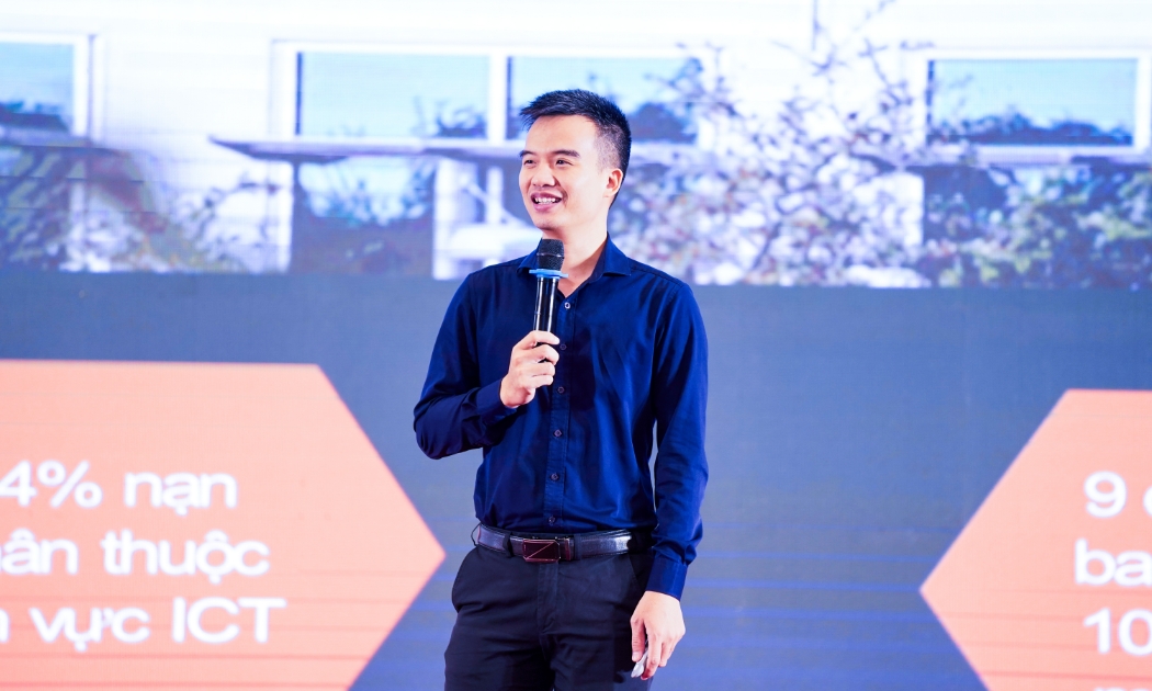 Ông Lê Công Phú, Phó giám đốc VNCERT phát biểu tại hội thảo “Ứng cứu và phục hồi hệ thống sau thảm họa”