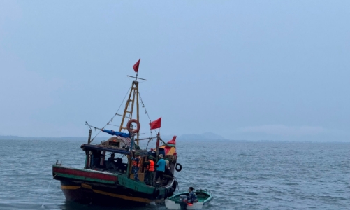 Bình Thuận hỗ trợ phí dịch vụ vệ tinh giám sát hành trình cho hàng ngàn tàu cá