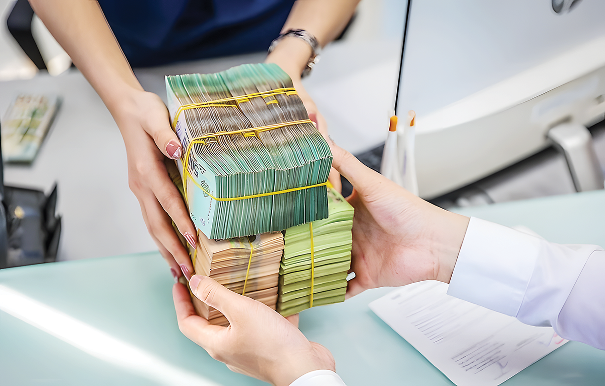 Trong nửa đầu tháng 11 có 14 ngân hàng tăng lãi suất tiết kiệm.