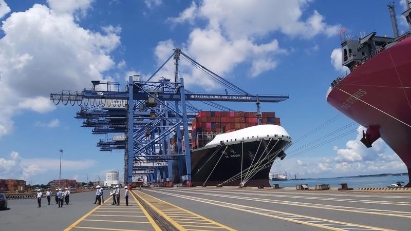 HCM City leverages port growth for logistics boom