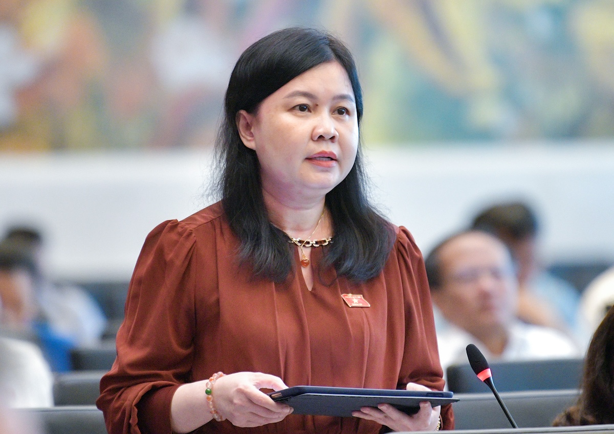 Đại biểu Nguyễn Phương Thủy, đo&agrave;n H&agrave; Nội, Ph&oacute; chủ nhiệm Ủy ban Ph&aacute;p luật của Quốc hội, n&ecirc;u &yacute; kiến.