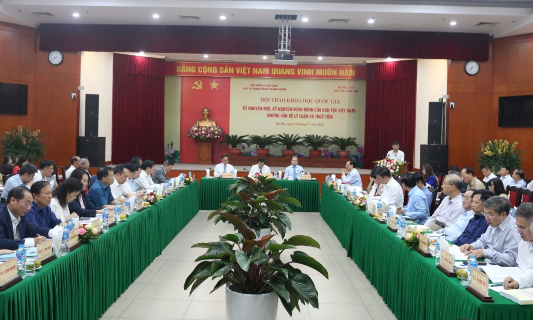 Hội thảo khoa học quốc gia với sự tham gia của nhiều đại biểu, nhà khoa học.