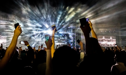 35% người dùng smartphone 5G sẵn sàng chi tiền để trải nghiệm kết nối vượt trội