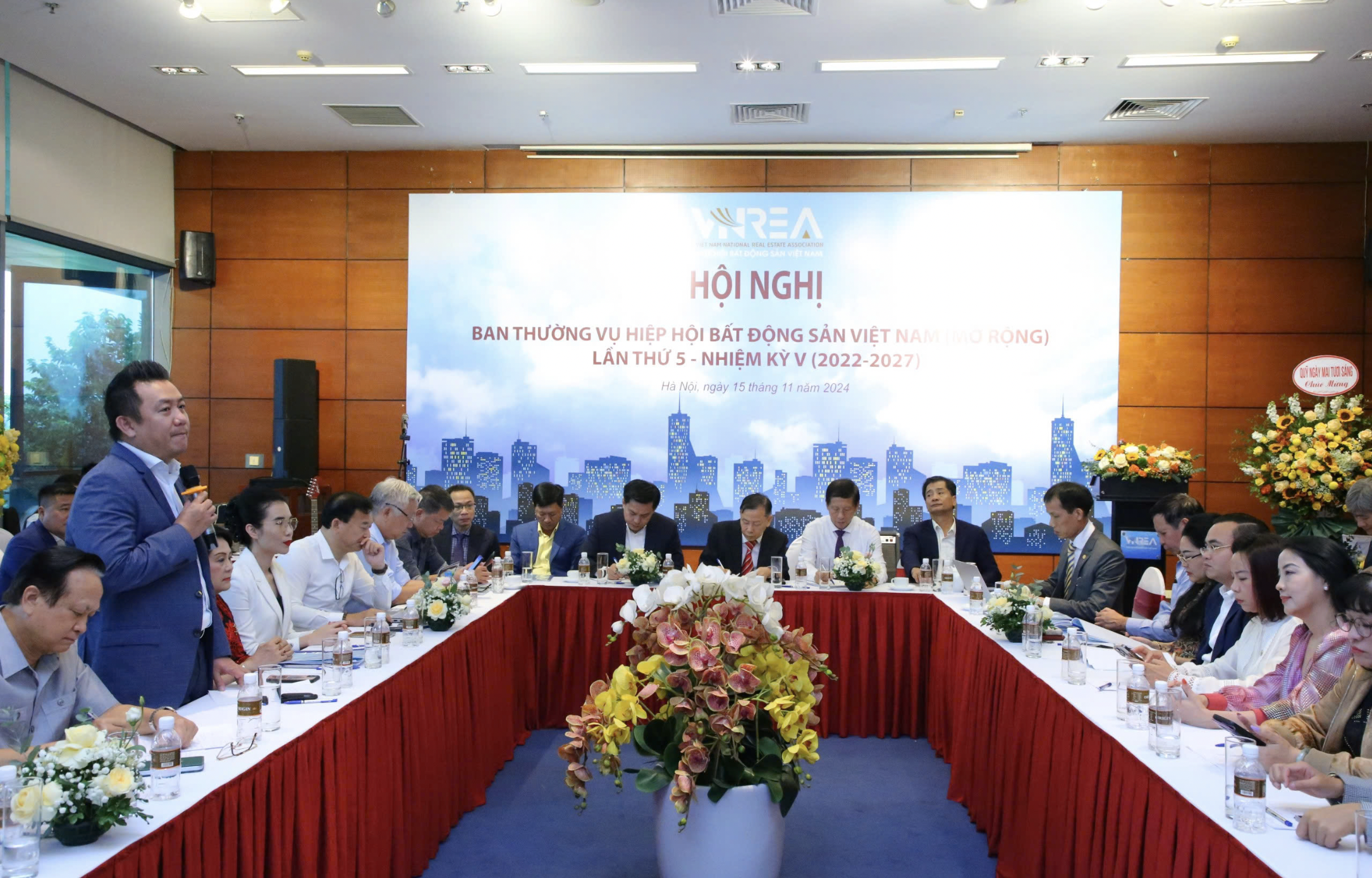 Toàn cảnh hội nghị.