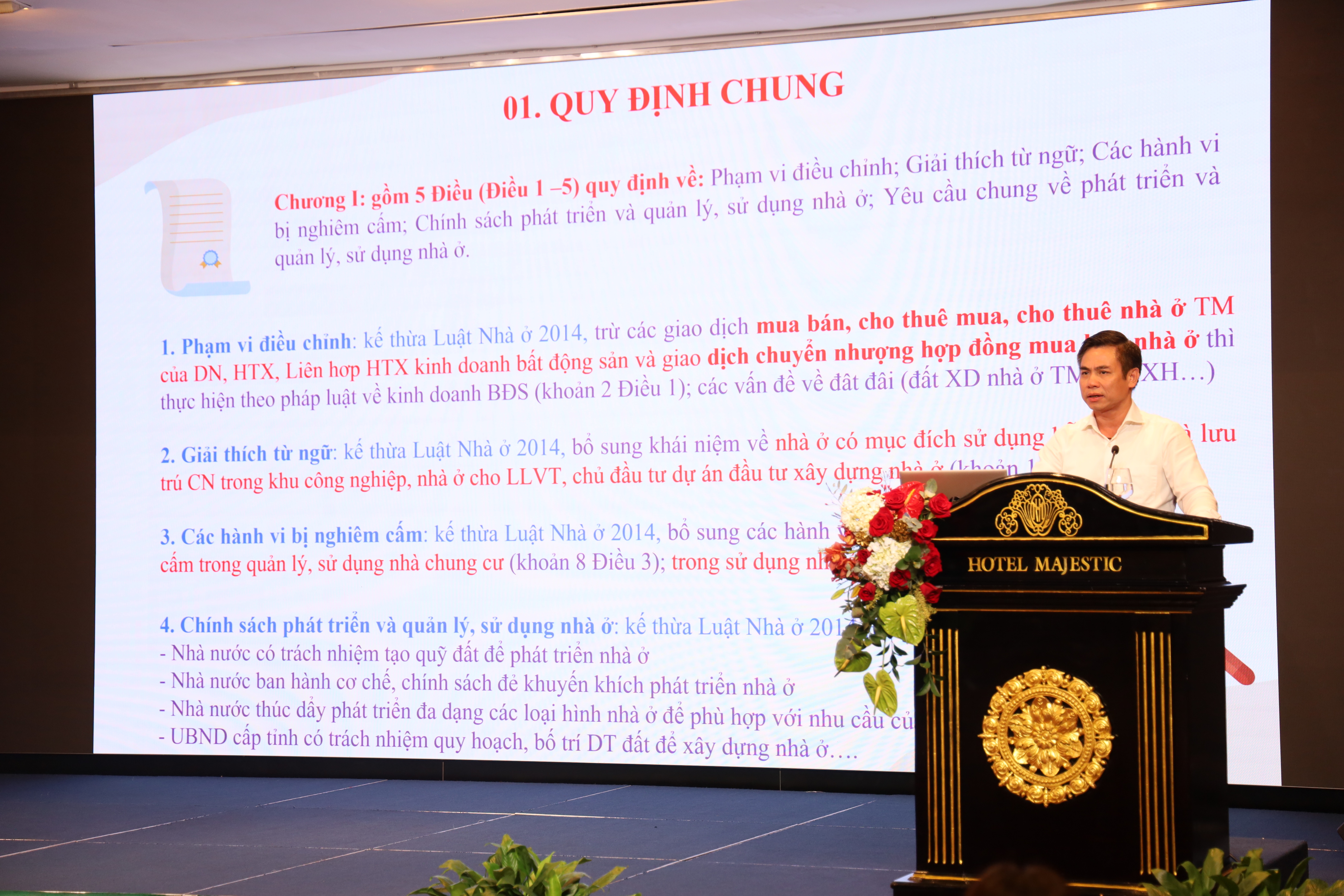 Ông Nguyễn Mạnh Khởi, Phó Cục trưởng, Cục Quản lý nhà và thị trường bất động sản, Bộ Xây dựng, hướng dẫn về Luật Nhà ở 2023 - Ảnh: PA.