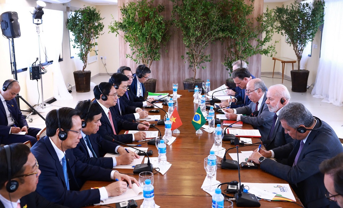 Thủ tướng Phạm Minh Chính và Tổng thống Luiz Inácio Lula da Silva nhất trí sẽ phối hợp triển khai các biện pháp tăng cường quan hệ song phương tương xứng với khuôn khổ quan hệ mới. Ảnh: VGP.