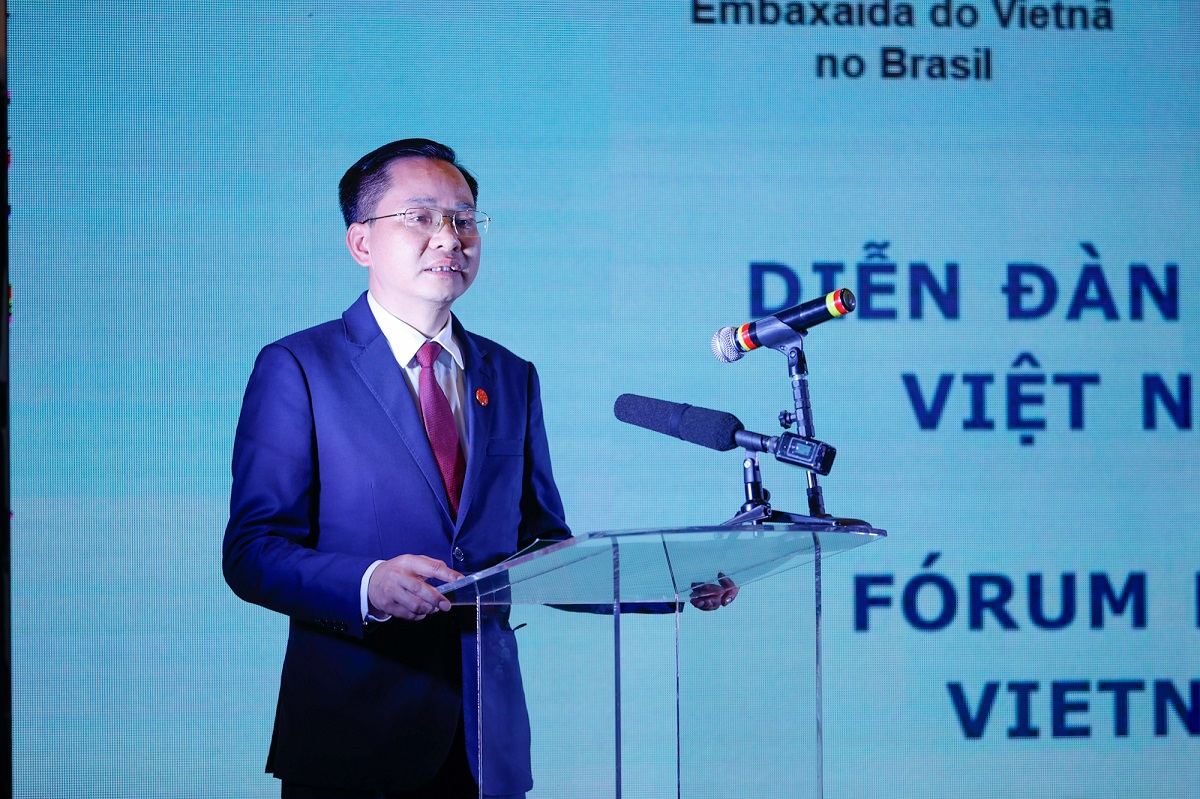 &Ocirc;ng Nguyễn Hữu T&uacute;, Ph&oacute; Tổng Gi&aacute;m đốc Tập đo&agrave;n H&oacute;a chất Việt Nam: