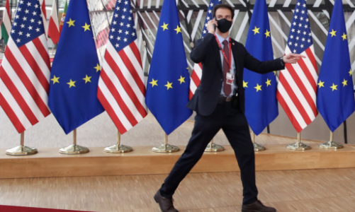 Châu Âu lo kinh tế sụt tốc vì mâu thuẫn thương mại với Mỹ