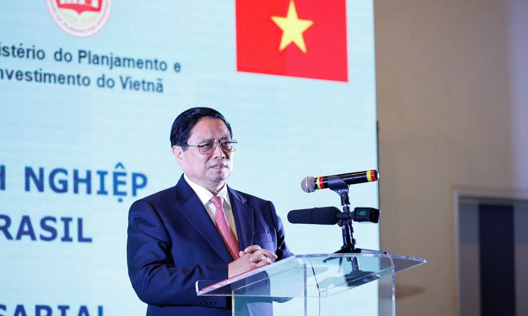 Thủ tướng Phạm Minh Chính phát biểu tại Diễn đàn doanh nghiệp Việt Nam - Brazil. Ảnh: VGP.
