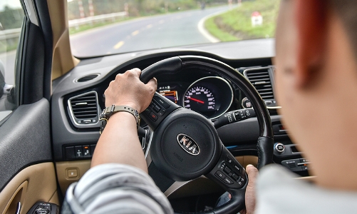 Từ 1/1/2025, không bắt buộc xét nghiệm nồng độ cồn khi khám sức khỏe lái xe