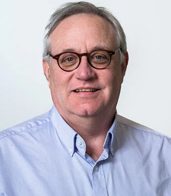 Gi&aacute;o sư Seth Marder,&nbsp;Gi&aacute;m đốc Viện Năng lượng t&aacute;i tạo v&agrave; bền vững- tổ chức li&ecirc;n kết giữa Đại học Colorado-Boulder v&agrave; Ph&ograve;ng th&iacute; nghiệm quốc gia về Năng lượng t&aacute;i tạo Hoa Kỳ- NREL.