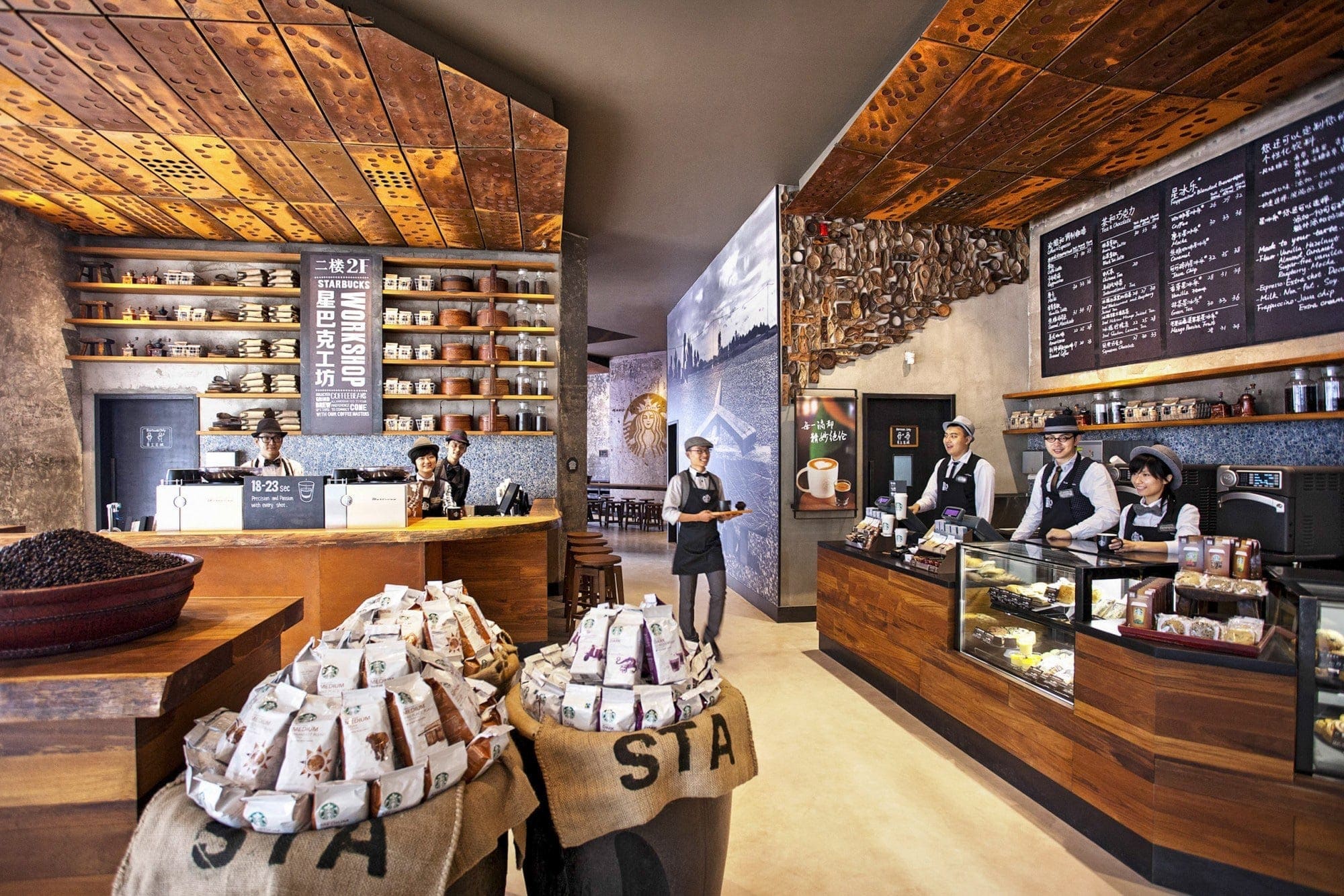 Doanh số của Starbucks tại Trung Quốc đ&atilde; giảm 8% trong qu&yacute; 1/2024 so với c&ugrave;ng kỳ năm ngo&aacute;i.