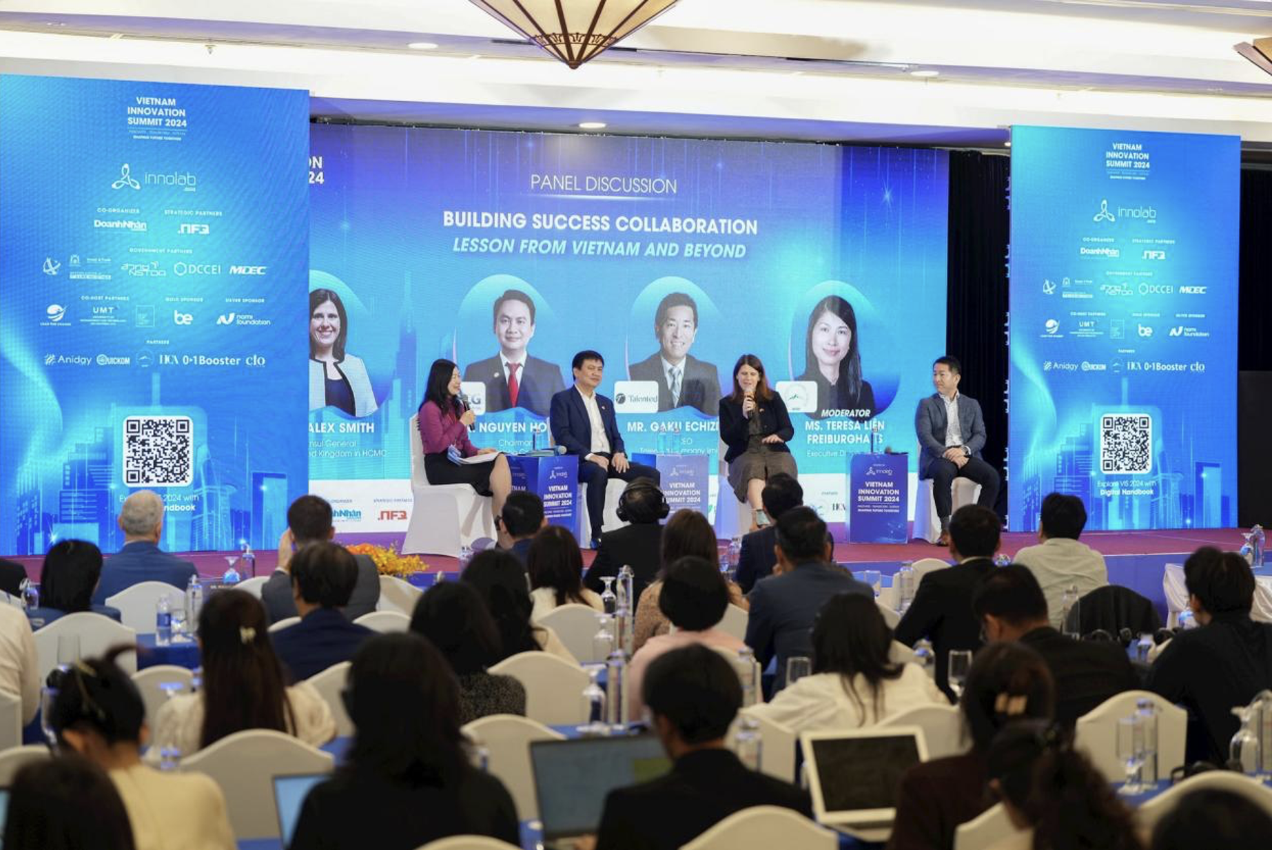 A discussion session on “Building Success Cooperation” featured insights from Mr. Nguyen Ho Nam, Ms. Alex Smith, British Consul General in Ho Chi Minh City, and Mr. Gaku Echizenya, CEO of Talented Co. Ltd., moderated by Ms. Teresa Lien Freiburghaus, Executive Director of SVEF.