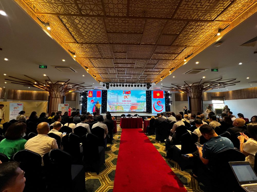 Diễn đ&agrave;n giao thương n&ocirc;ng sản Việt Nam - M&ocirc;ng Cổ.