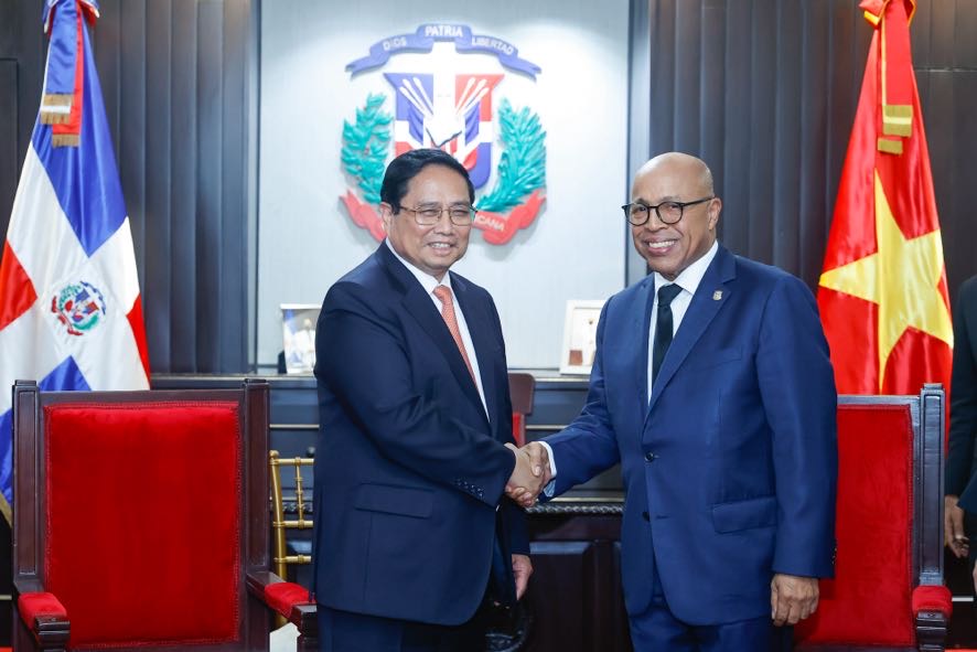 Thủ tướng Phạm Minh Chính hội kiến với Chủ tịch Hạ viện Alfredo Pacheco - Ảnh: VGP