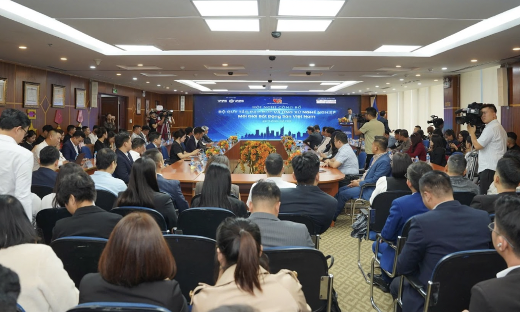 Toàn cảnh hội nghị công bố Bộ quy tắc đạo đức và ứng xử nghề nghiệp môi giới bất động sản Việt Nam
