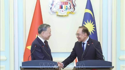 Vietnam & Malaysia target $18 bln in bilateral trade