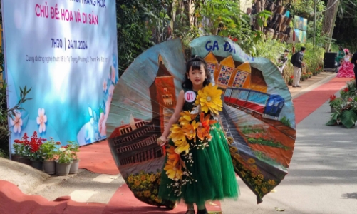Hội thi thời trang hoa chào mừng Festival Hoa Đà Lạt
