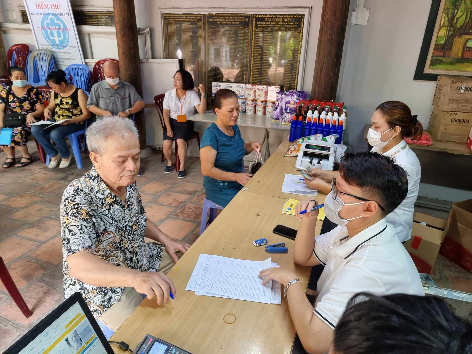 Chăm lo, đảm bảo chế độ chính sách cho các đối tượng bảo trợ xã hội. Ảnh minh họa.