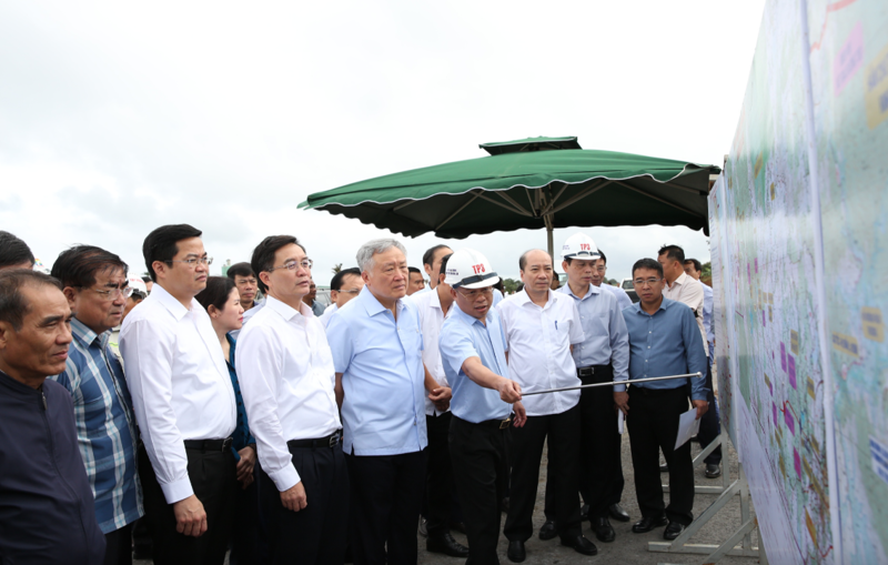 Deputy PM calls for acceleration of Khanh Hoa - Buon Ma Thuot Expressway project