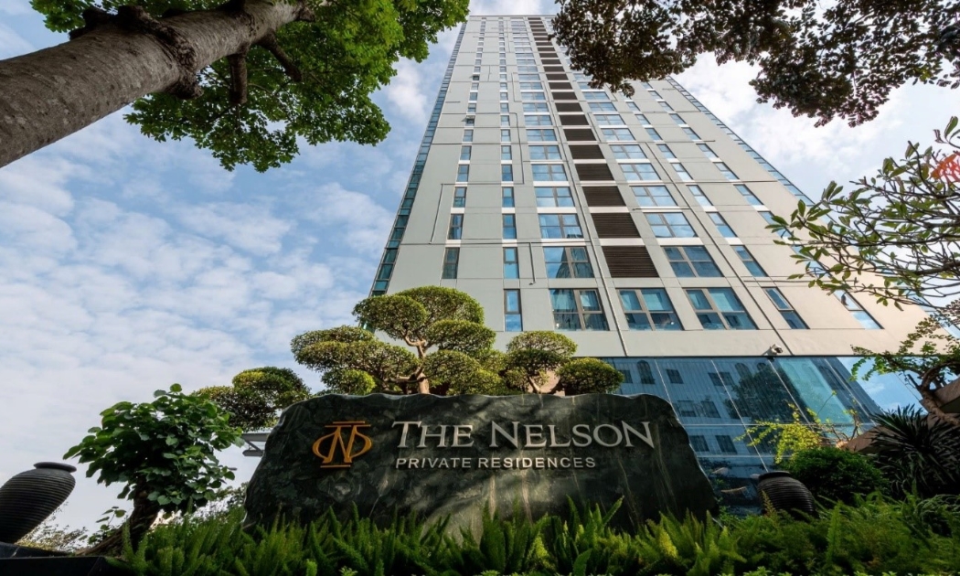 The Nelson Private Residences được ví von như một nơi trú ẩn nguy nga còn sót lại trên mảnh đất đắt đỏ và sôi động bậc nhất Thủ đô.