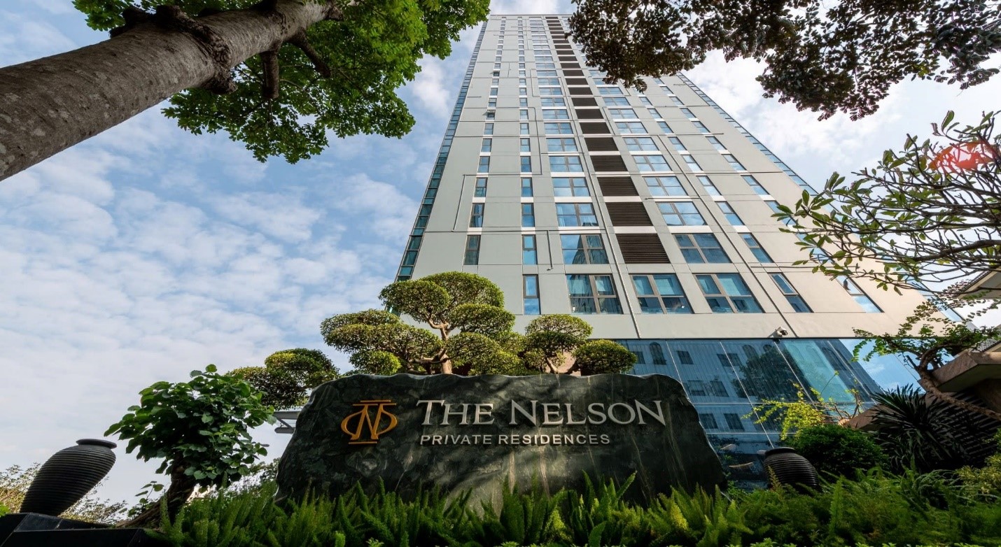 The Nelson Private Residences được ví von như một nơi trú ẩn nguy nga còn sót lại trên mảnh đất đắt đỏ và sôi động bậc nhất Thủ đô.