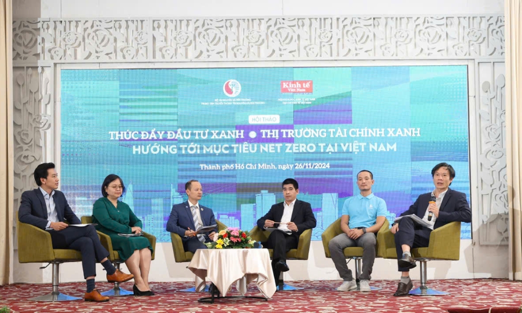 Hội thảo “Thúc đẩy đầu tư xanh và thị trường tài chính xanh hướng tới mục tiêu Net Zero” tại TP. Hồ Chí Minh sáng 26/11.