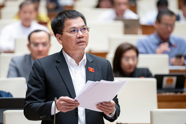 Đại biểu Dương Khắc Mai, đoàn Đắk Nông.
