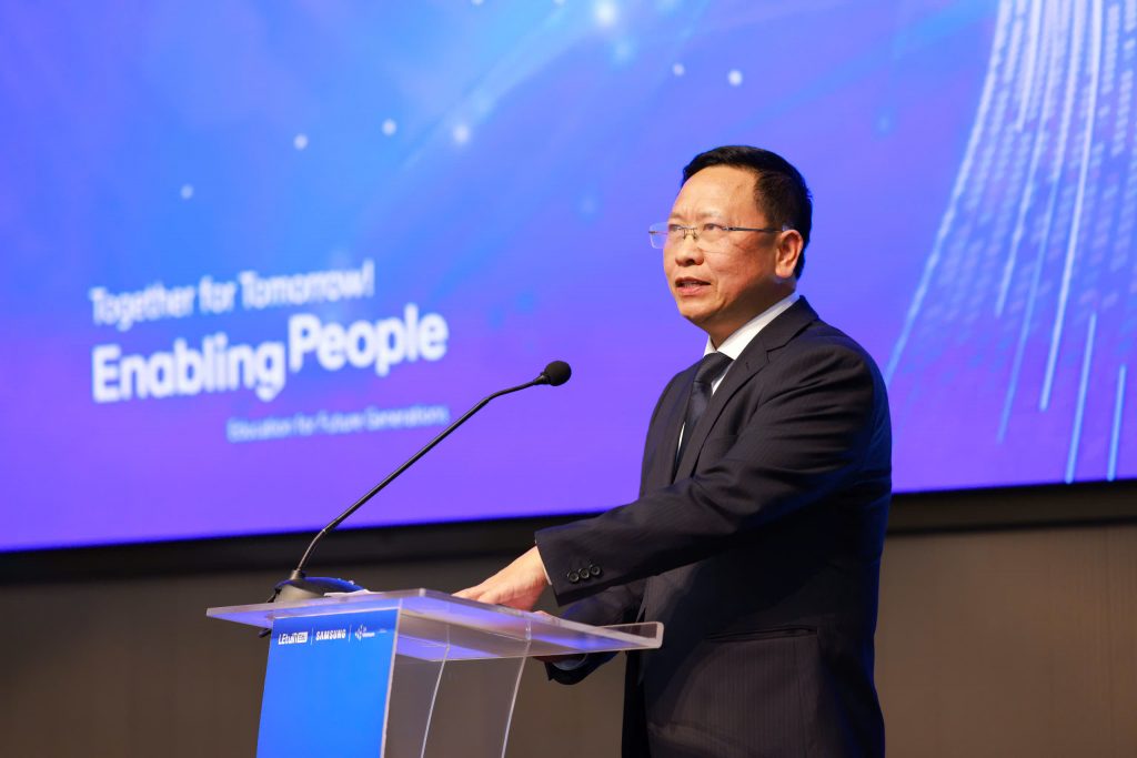 Ông Trần Văn Đạt, Vụ trưởng Vụ Giáo dục Chính trị và Công tác học sinh, sinh viên phát biểu tại sự kiện.
