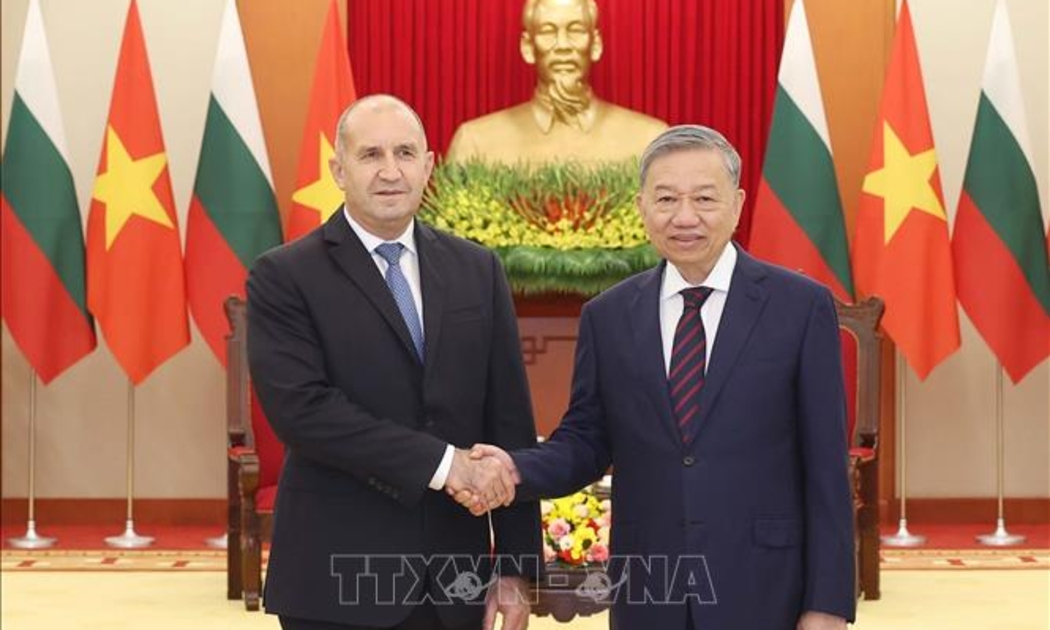 Tổng Bí thư Tô Lâm và Tổng thống Bulgaria Rumen Radev - Ảnh: TTXVN