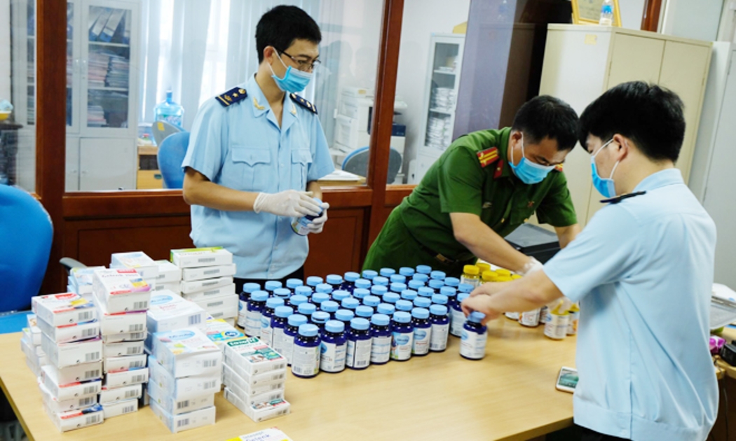 Lực lượng chức năng các tỉnh tăng cường ngăn chặn hàng lậu dịp cuối năm 