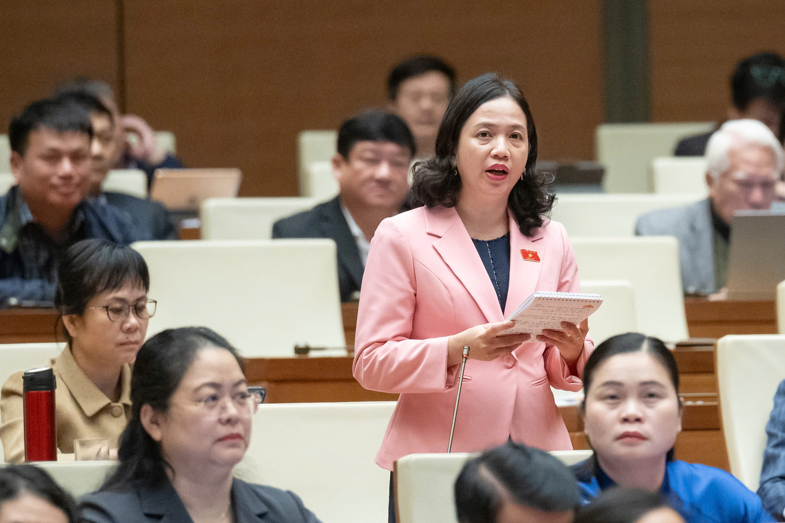 Đại biểu Điểu Huỳnh Sang, đoàn tỉnh Bình Phước. Ảnh: Quochoi.vn.