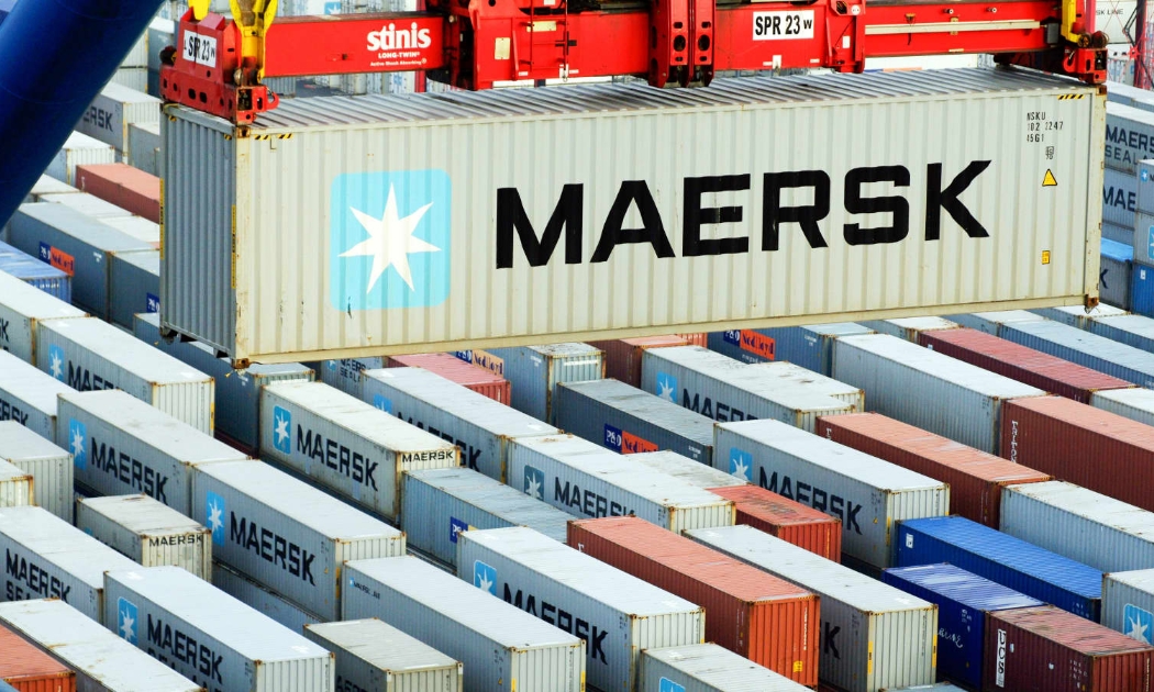 Maersk là một công ty hàng đầu thế giới về dịch vụ logistics, công ty hoạt động tại hơn 130 quốc gia và với khoảng 100.000 nhân viên.