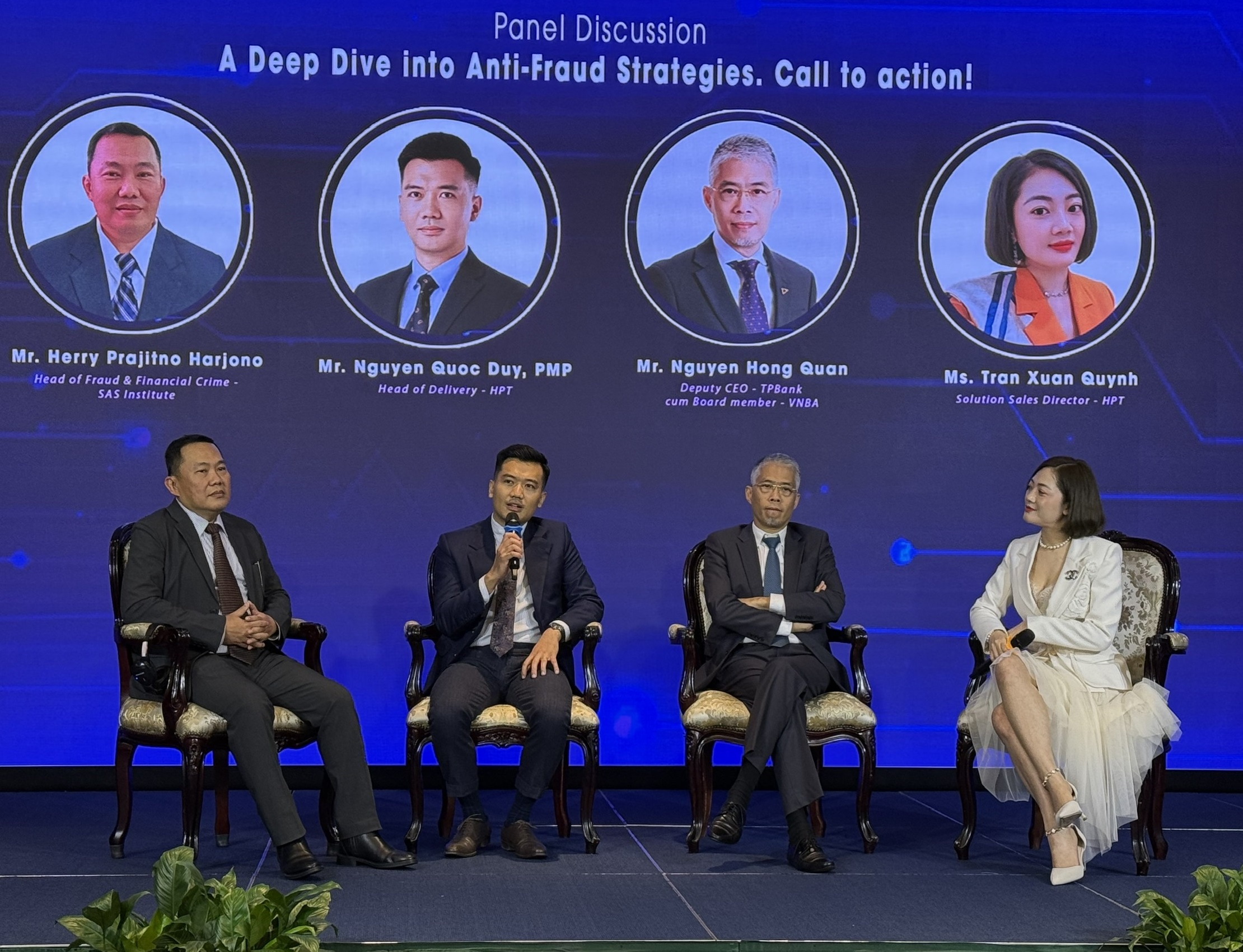 Hội thảo “FraudGuard CxO Roundtable 2024: Đổi mới chiến lược phòng chống rủi ro gian lận với AI/ML”, sáng 28/11. 