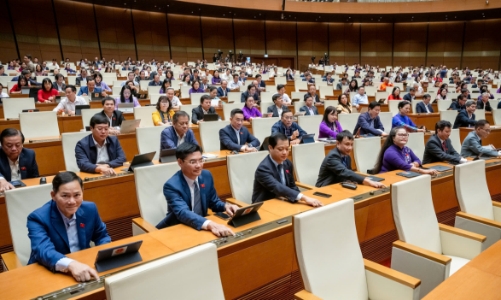 Quốc hội thông qua Luật điện lực sửa đổi, chưa xóa bỏ “bù chéo giá điện”