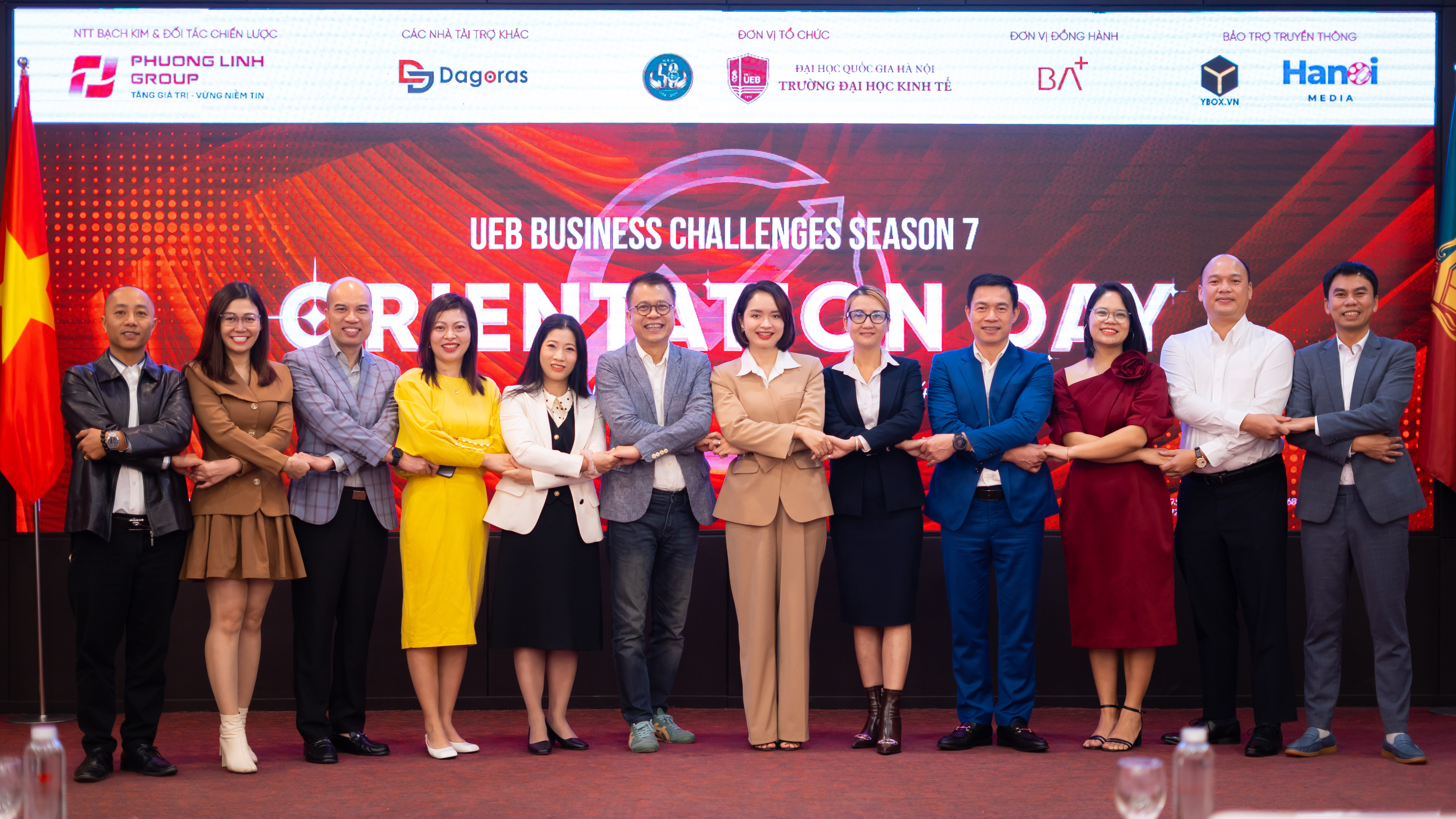 Cuộc thi Business Challenges với đội ngũ chuyên gia giàu kinh nghiệm lan tỏa giá trị, truyền cảm hứng tới sinh viên khắp cả nước.
