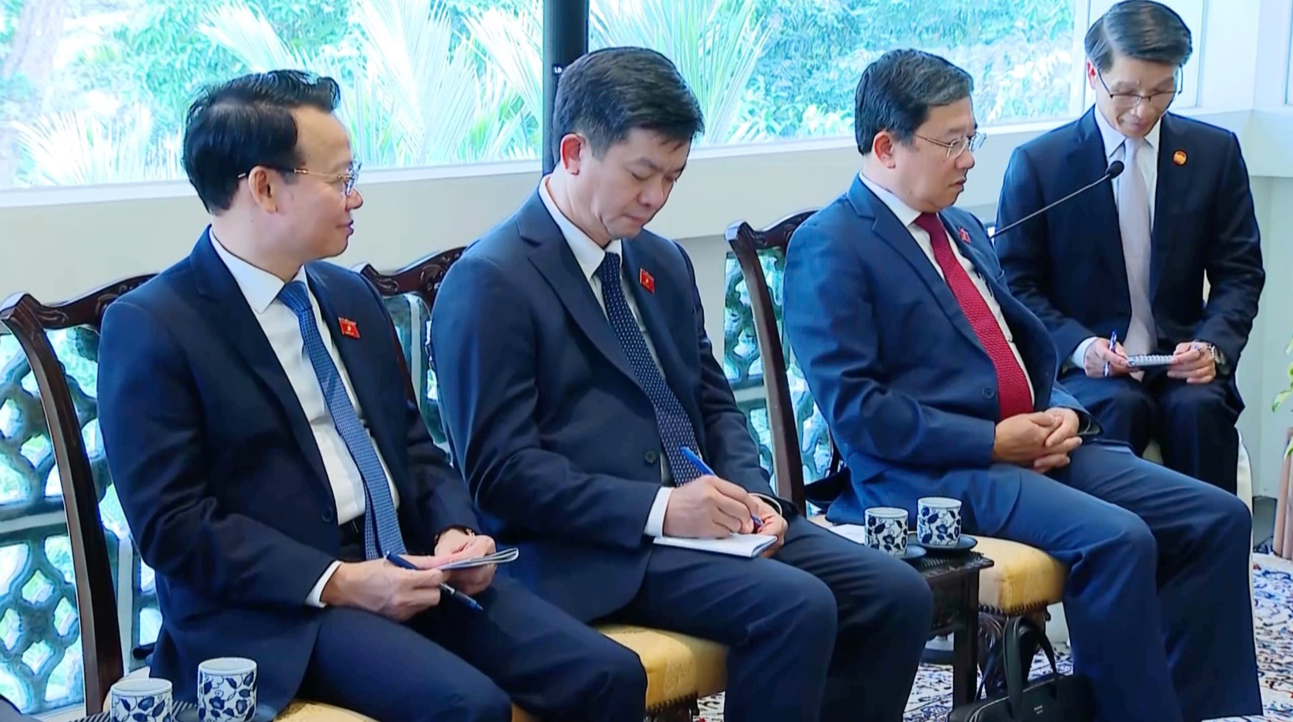 C&aacute;c dại biểu tham dự cuộc hội kiến - Ảnh: Quochoi.vn