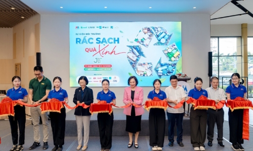 MM Mega Market ủng hộ đưa tái chế rác thải rắn vào vòng kinh tế tuần hoàn 