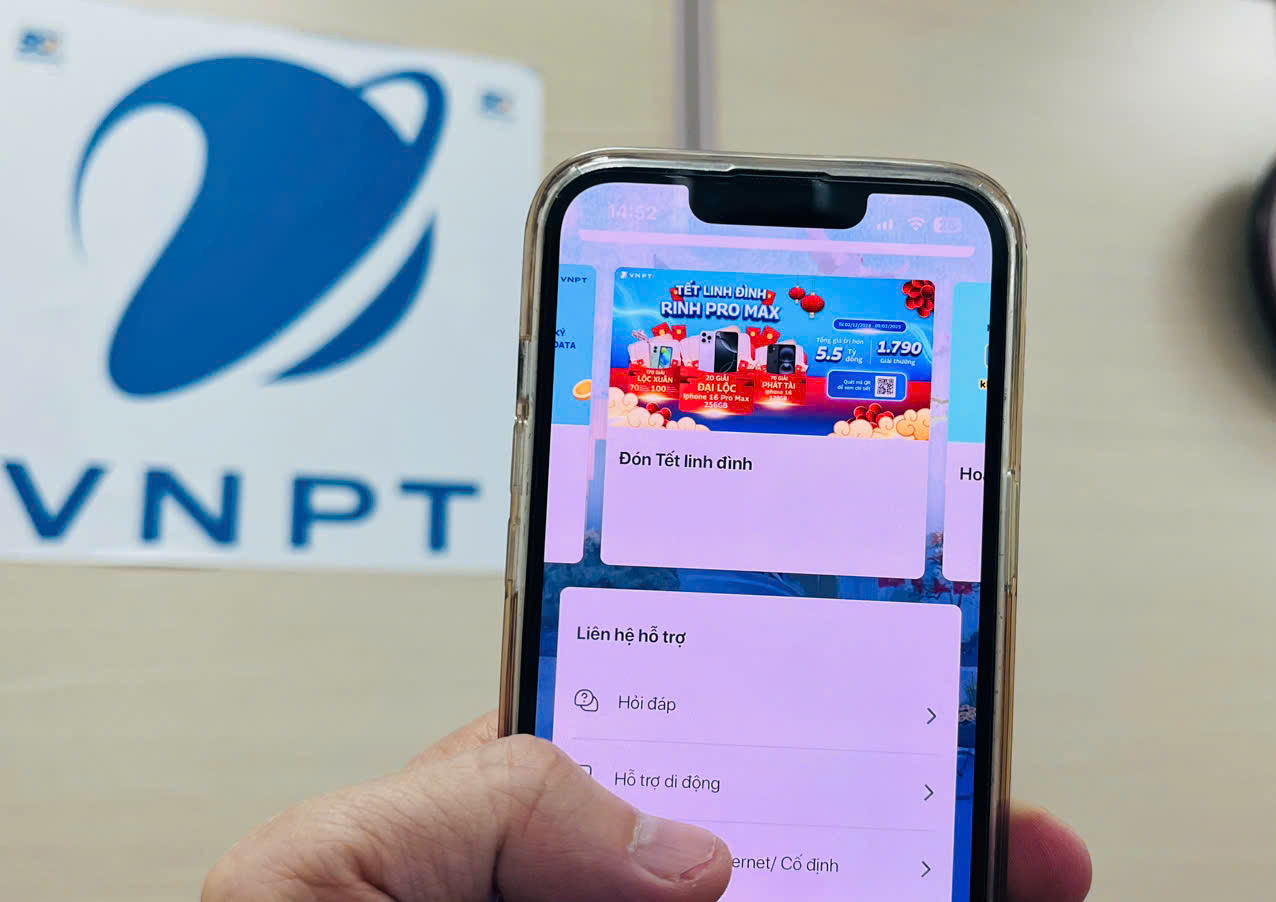 Hòa mạng hoặc nạp thẻ VinaPhone có cơ hội trúng iPhone 16 Pro Max 256GB.