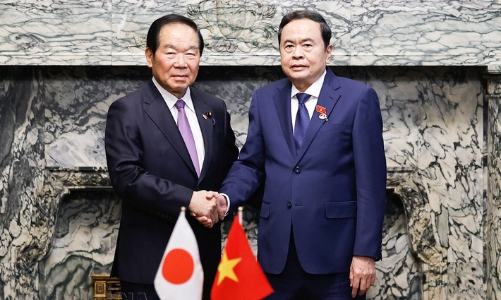 Chủ tịch Quốc hội đề nghị Nhật Bản hỗ trợ Việt Nam tham gia sâu vào chuỗi cung ứng bán dẫn toàn cầu