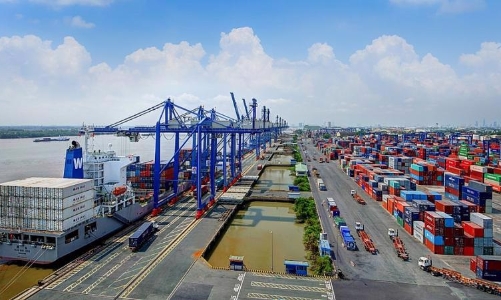 Chuyển đổi cảng xanh hướng đến phát triển bền vững