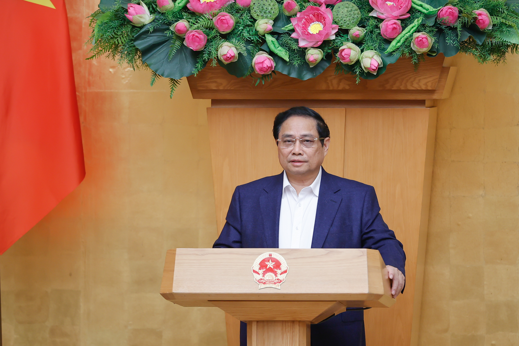 Thủ tướng chủ trì Hội nghị của Chính phủ quán triệt, triển khai sắp xếp, tinh gọn bộ máy - Ảnh: VGP