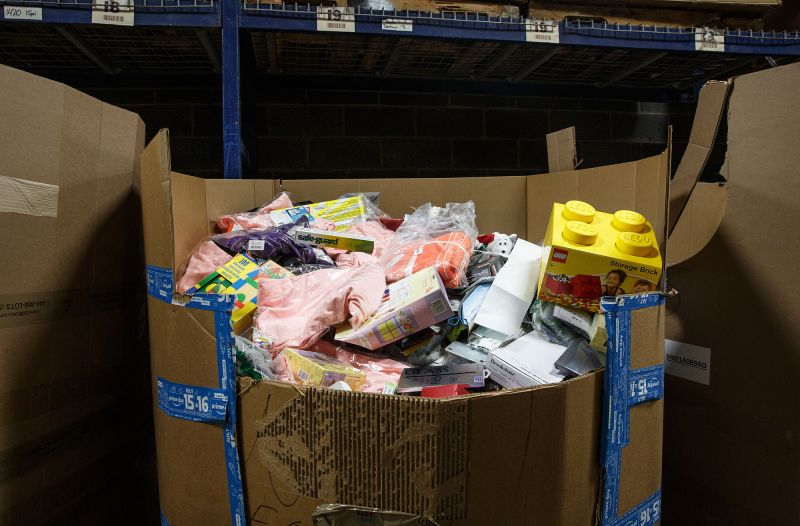 T&igrave;nh trạng mua sắm bừa b&atilde;i v&agrave; trả h&agrave;ng li&ecirc;n tục đang trở n&ecirc;n đ&aacute;ng b&aacute;o động.