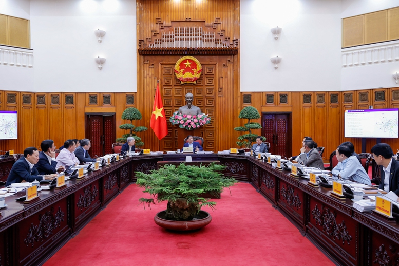 Thủ tướng lưu ý các bộ, ngành, địa phương phối hợp chặt chẽ, đặc biệt phải phòng, chống tiêu cực, tham nhũng trong suốt quá trình triển khai Đề án quan trọng này. Ảnh: VGP