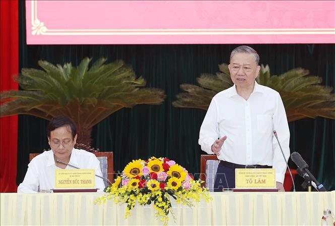 Tổng Bí thư yêu cầu Ninh Thuận tập trung sắp xếp tổ chức bộ máy của hệ thống chính trị tinh, gọn, mạnh, hiệu năng, hiệu lực, hiệu quả. Ảnh: TTXVN