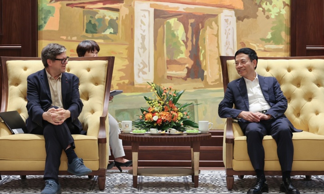 Bộ trưởng Nguyễn Mạnh Hùng tiếp Giáo sư Yann LeCun, Giám đốc Khoa học Trí tuệ nhân tạo, Phó Chủ tịch Tập đoàn Meta.